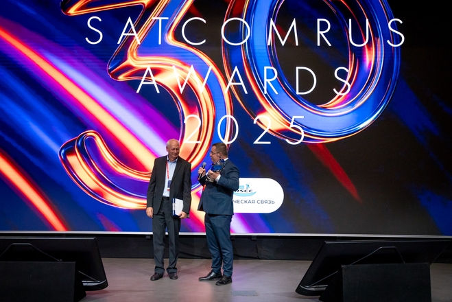 zSatcomrus awards DSC_2362.jpg