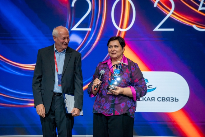 zSatcomrus awards DSC_2571.jpg